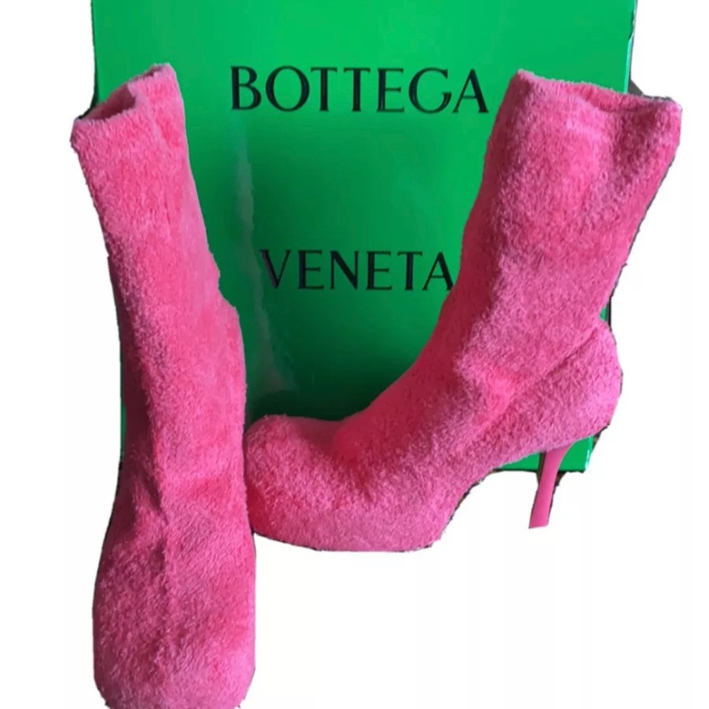 Bottega Veneta textured high-heeled boots